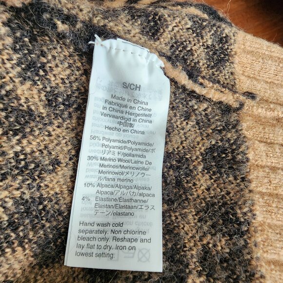 J. CREW Oversize Animal Print Sweater Size S - Picture 6 of 8